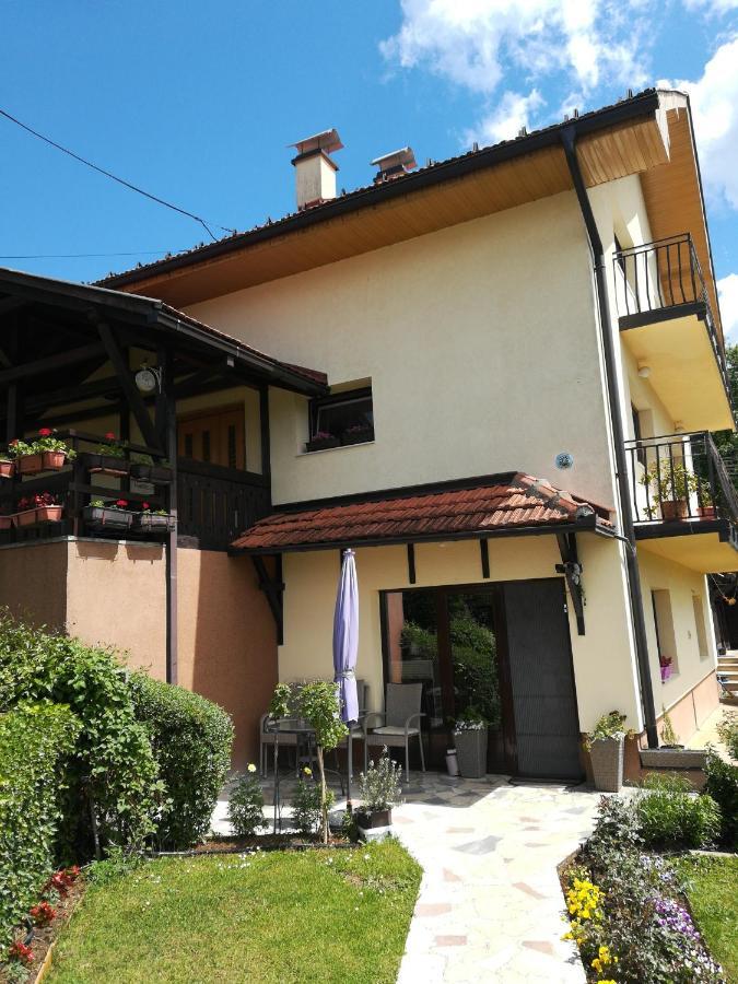 Kuca Maric Mackat Bed and Breakfast Exteriör bild